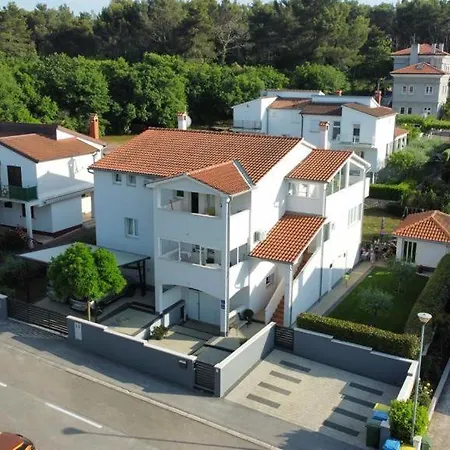 Apartmani Melanie Poreč Exterior foto
